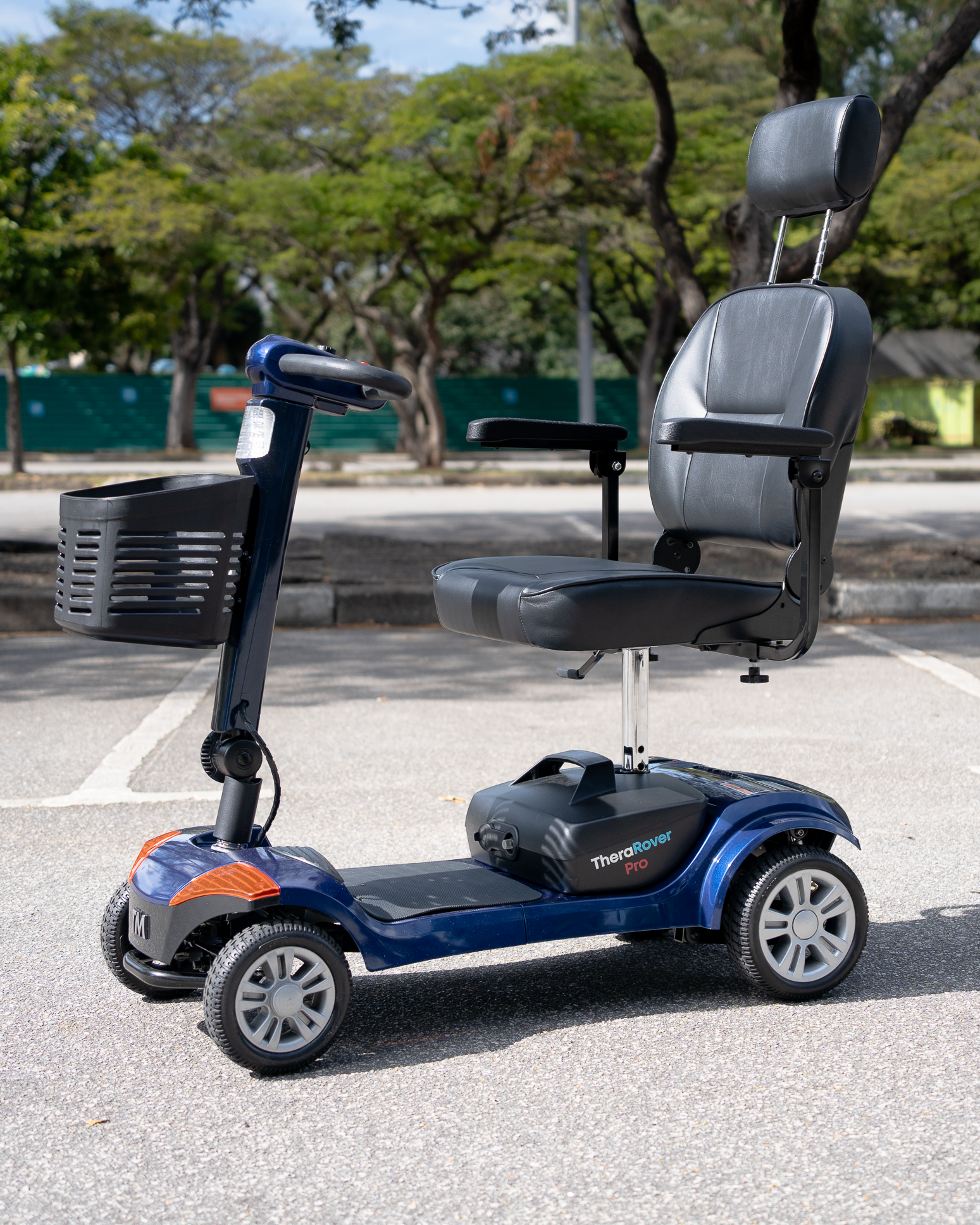 Scooter Electrico para Movilidad Therarover Pro Azul (TheraRover Electric Scooter Pro Blue) - Imagen 4