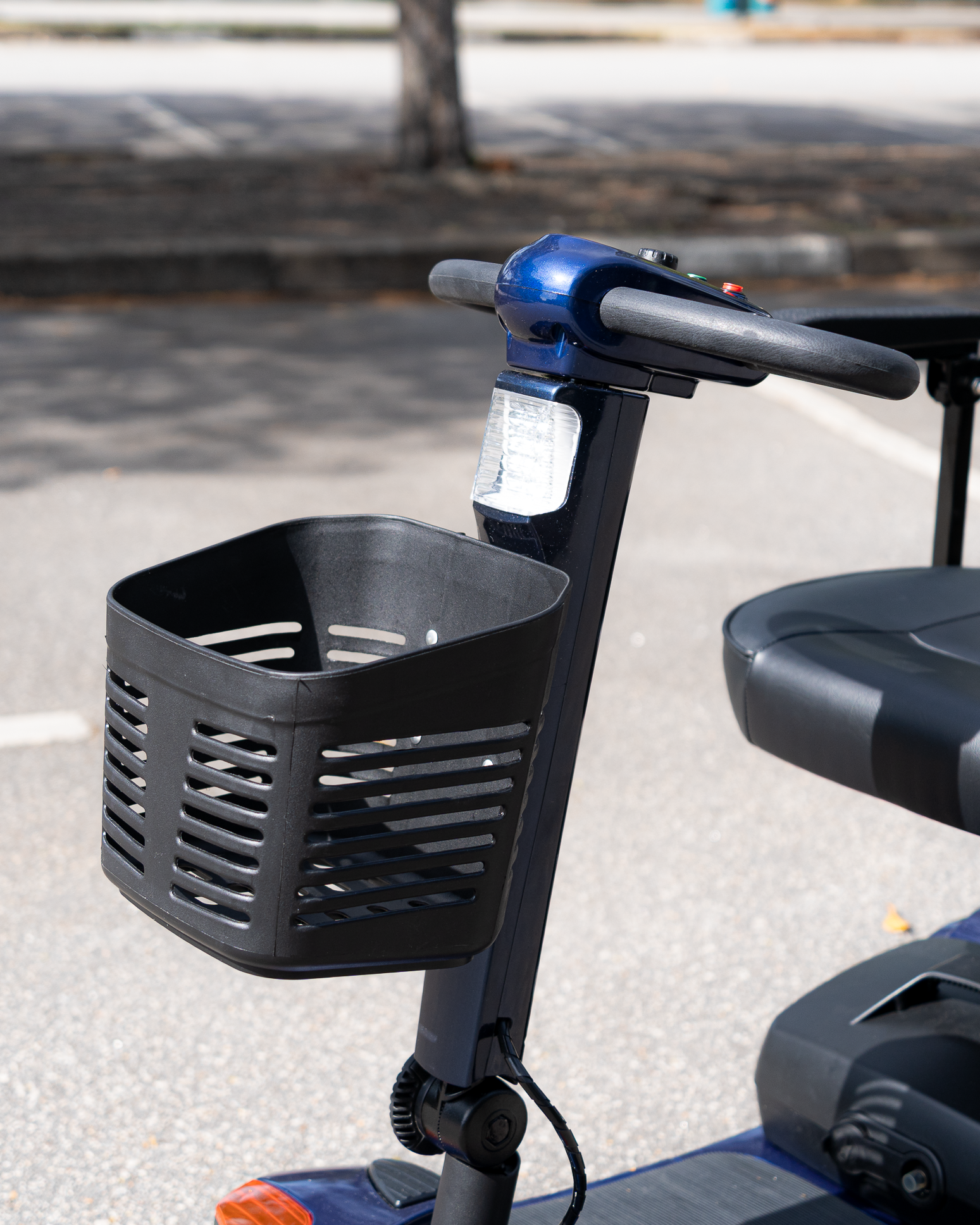 Scooter Electrico para Movilidad Therarover Pro Azul (TheraRover Electric Scooter Pro Blue) - Imagen 5
